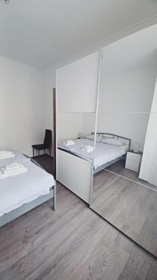 Apartman Dora Lägenhet Pula Exteriör bild